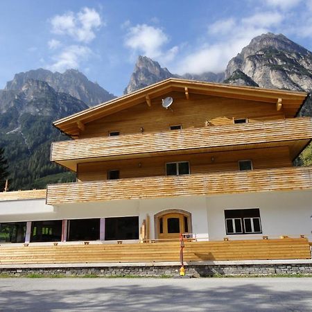 Gschnitzerhof Apartamento Exterior foto