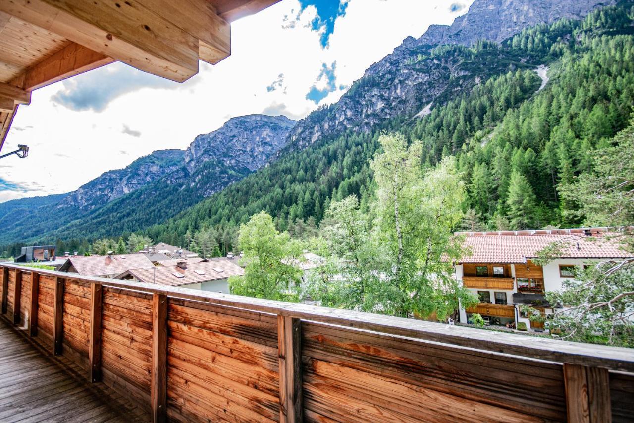 Gschnitzerhof Apartamento Exterior foto