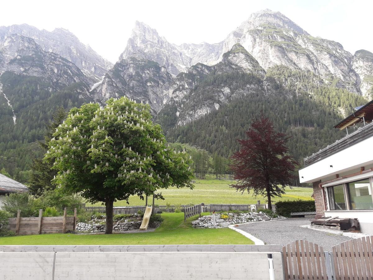 Gschnitzerhof Apartamento Exterior foto